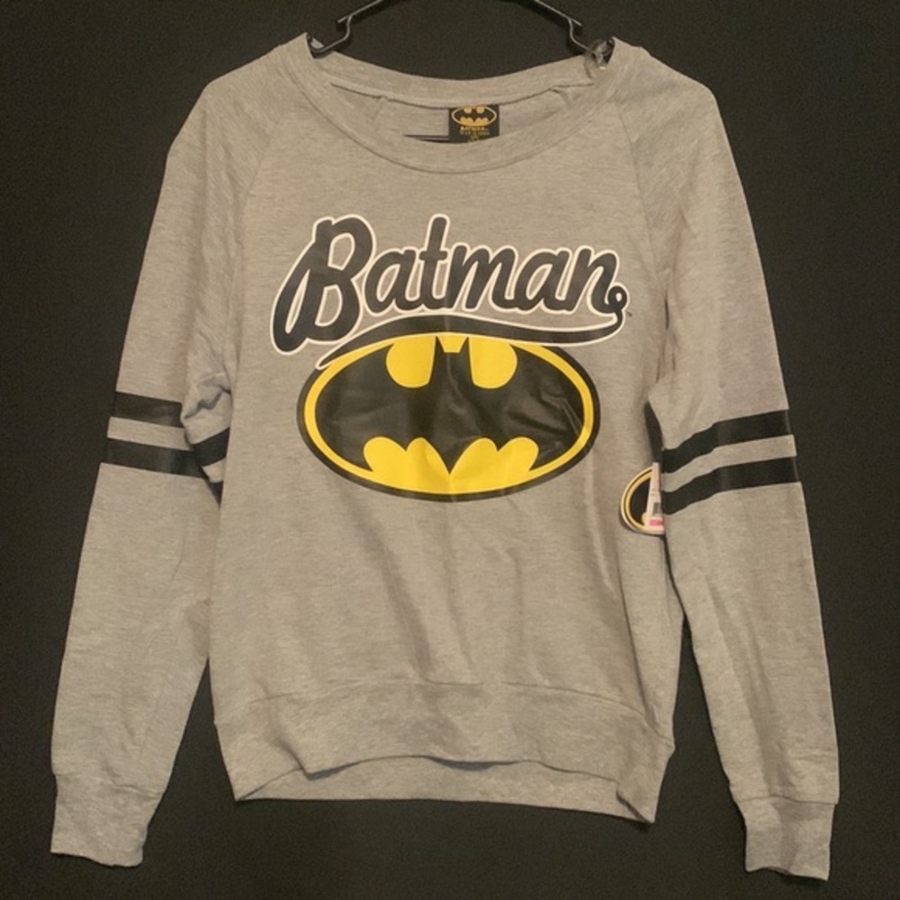 NEW Women's‎ Long Sleeve Batman Logo Sweatshirt Juniors Size Small (3-5) NWT
